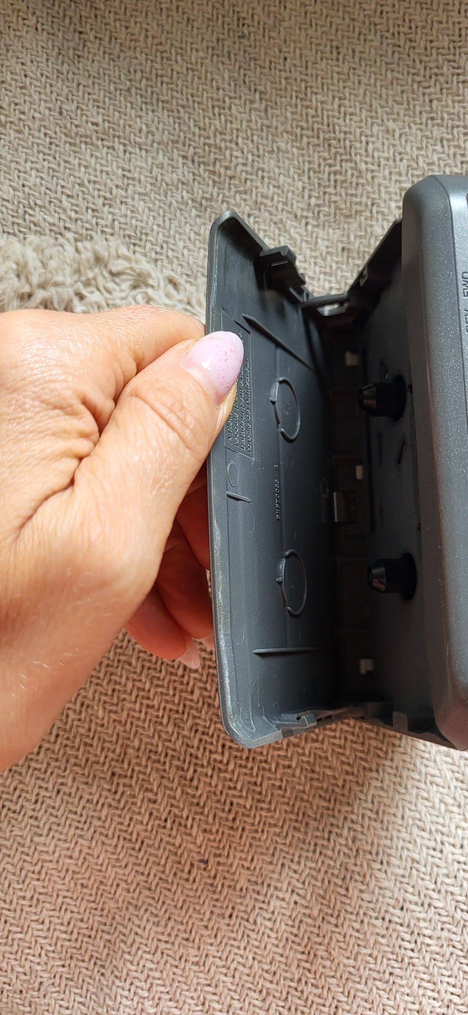 Walkman Panasonic RQ-E11 na części