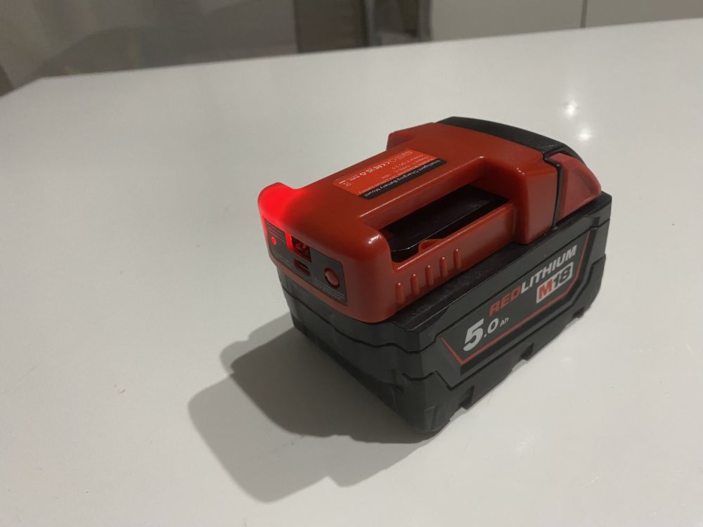 Adapter do baterii milwaukee M18 USB