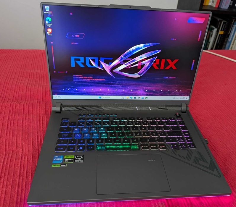ASUS ROG Strix G16 - Intel Core i7-13650HX/64GB/1TB SSD/RTX 4060/16"