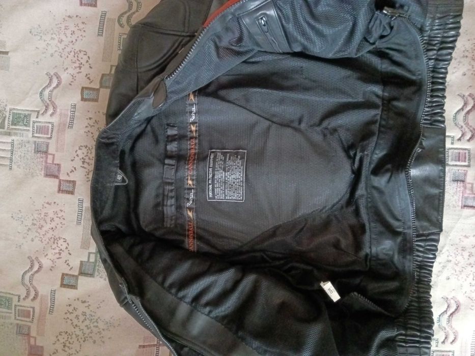Мото куртка шкіряна