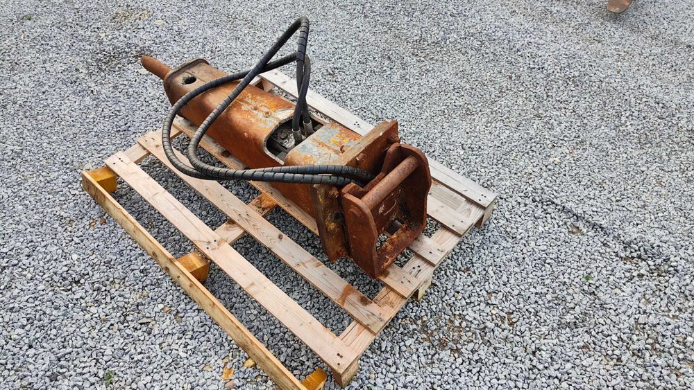 Młot hydrauliczny wyburzeniowy do koparki KUBOTA TEREX YANMAR 230kg