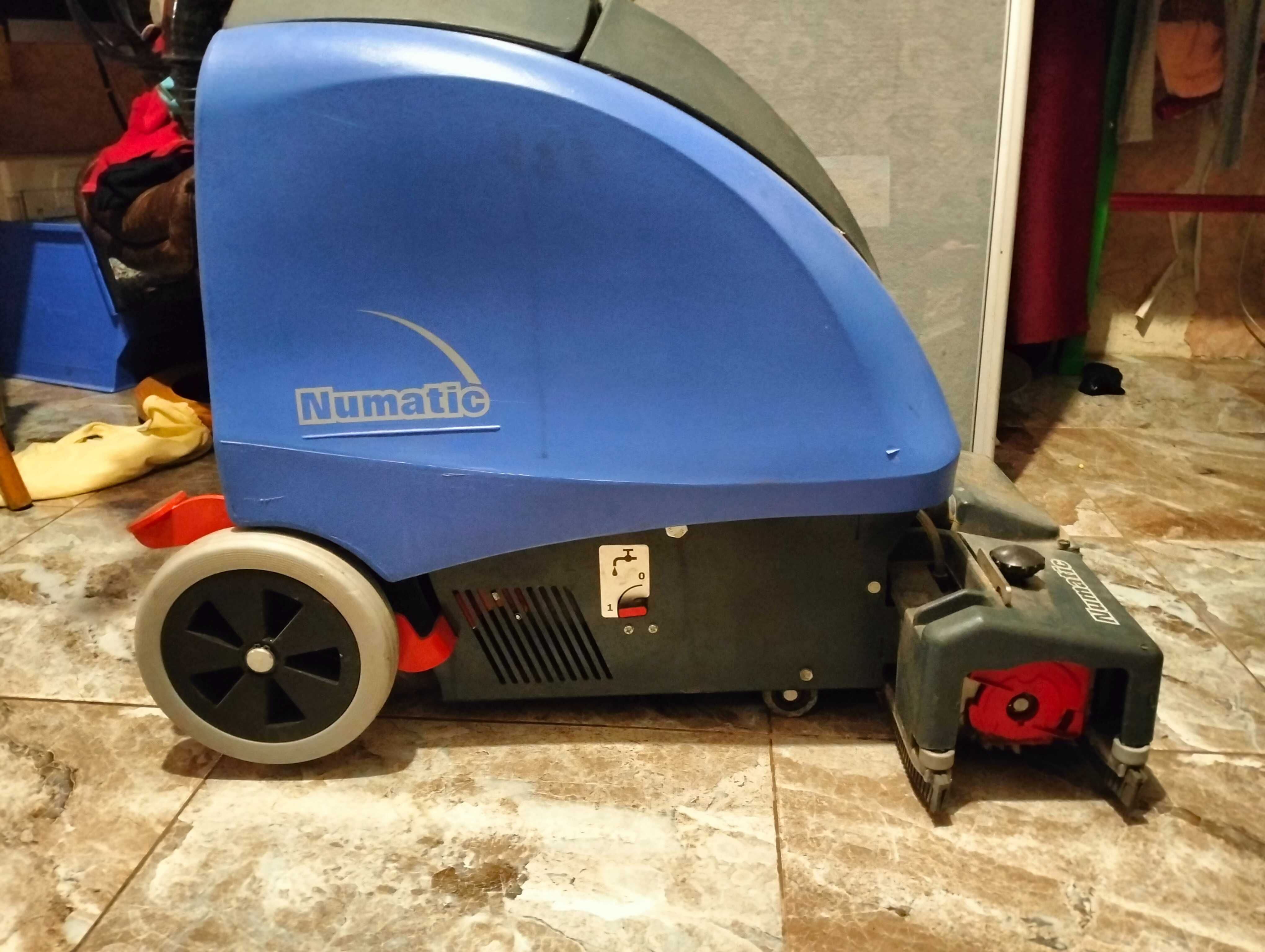 підлогомийка  numatic tt 1535s