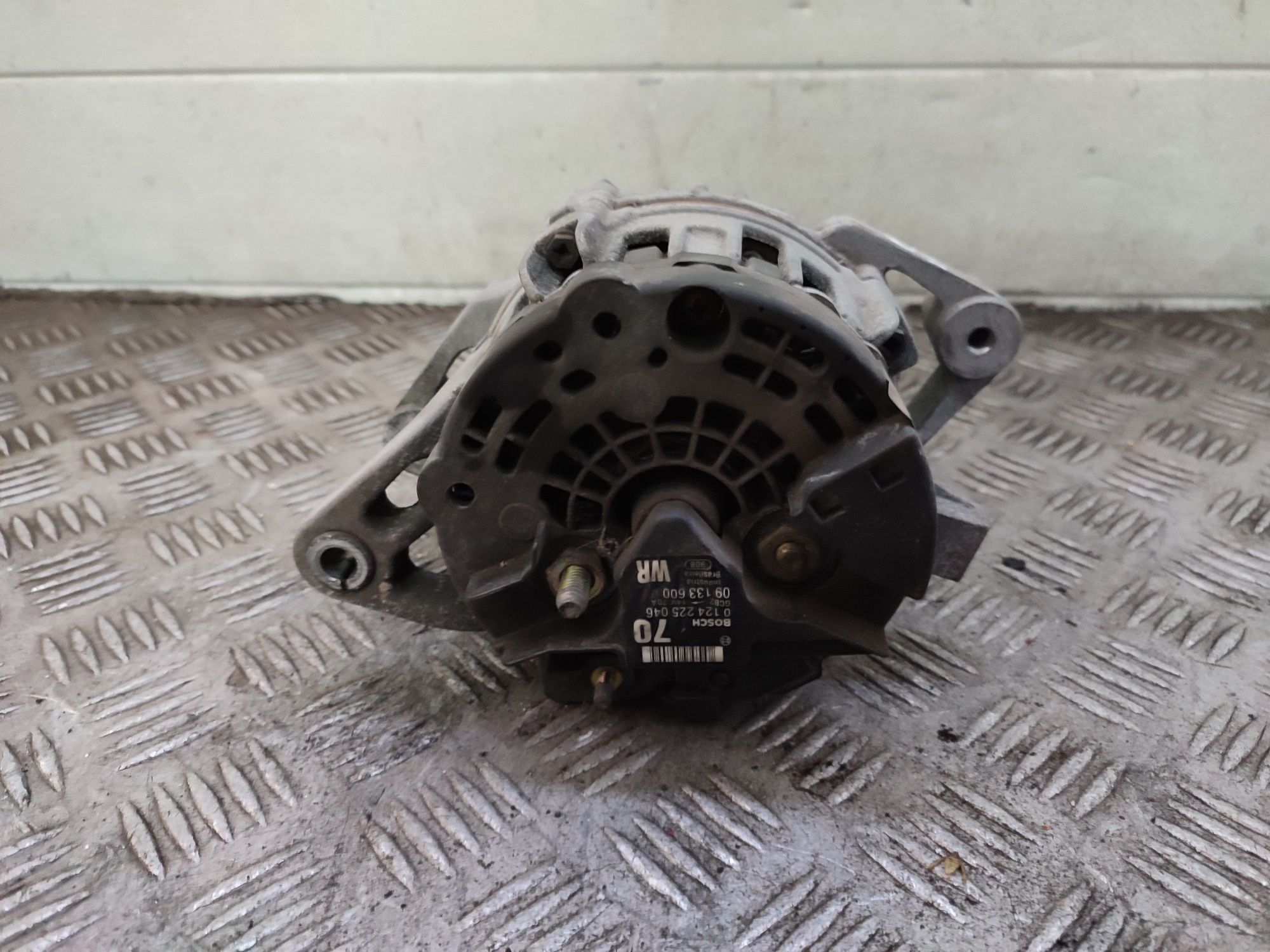 Opel Astra II 1.6 8v alternator