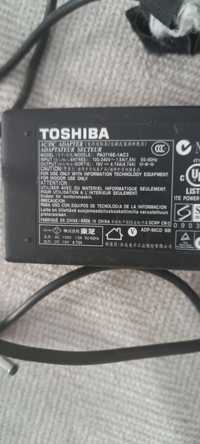 Ładowarka do laptopa Toshiba
