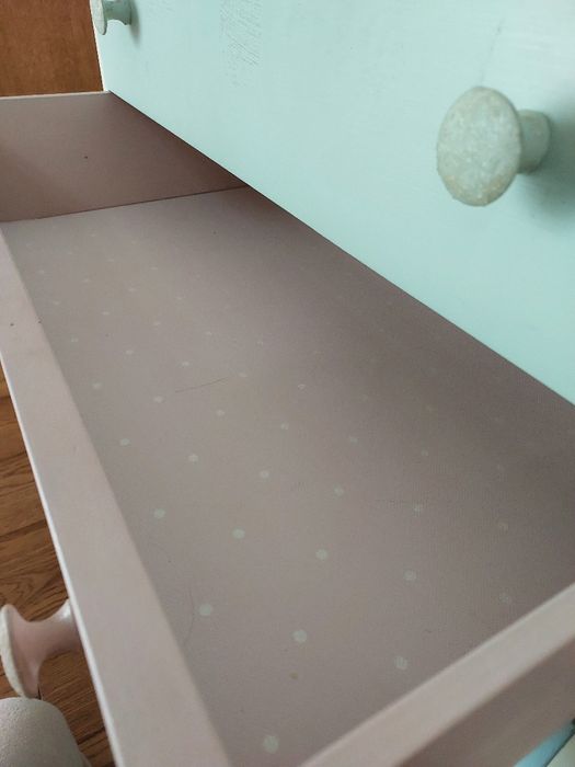 Mała komoda dziecięca