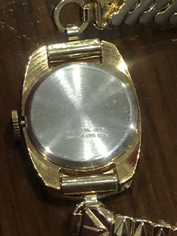 Zabytkowy damski zegarek amerykańskiej marki Timex Vintage