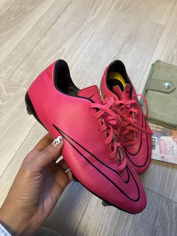 Крутые бутсы Nike Mercurial