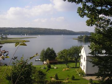 Apartament nad samym jeziorem z prywatną plażą, Mazury, noclegi