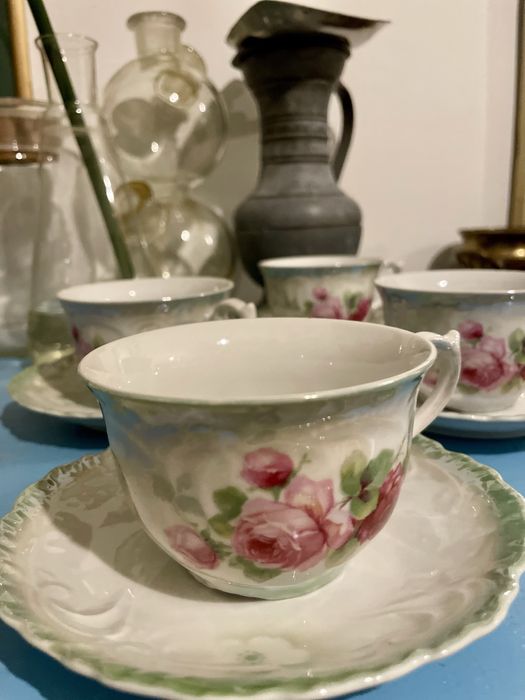 Porcelanowa filiżanka ze spodkiem