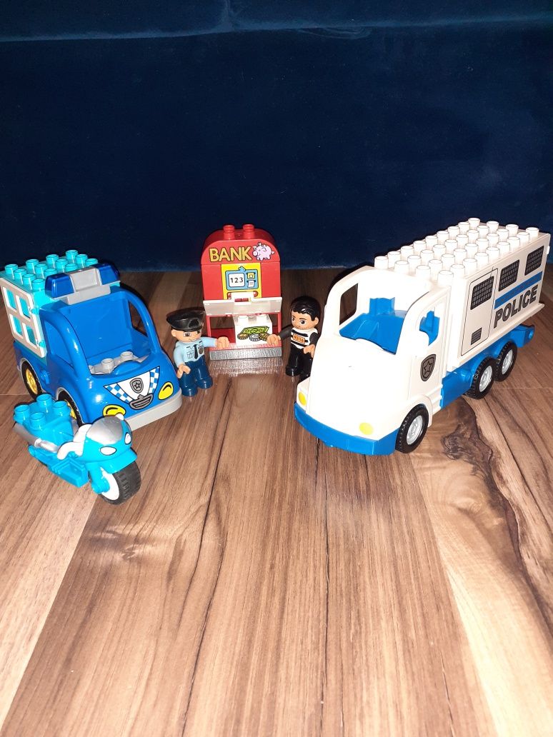 Lego Duplo 10809 policja napad na bank policjant na motorze złodziej