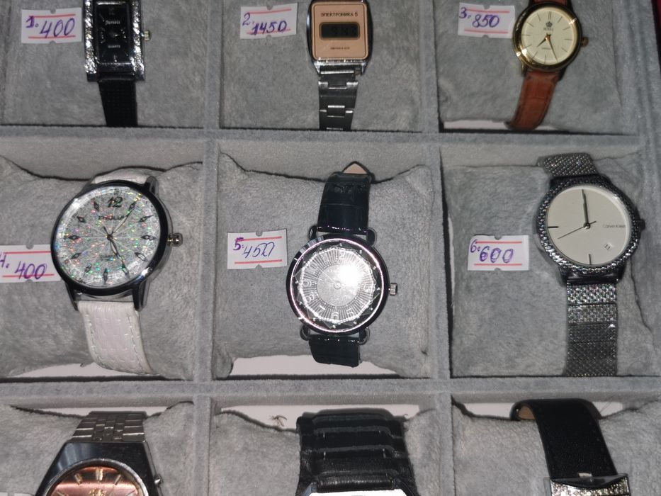 Годинники жіночі, чоловічі.