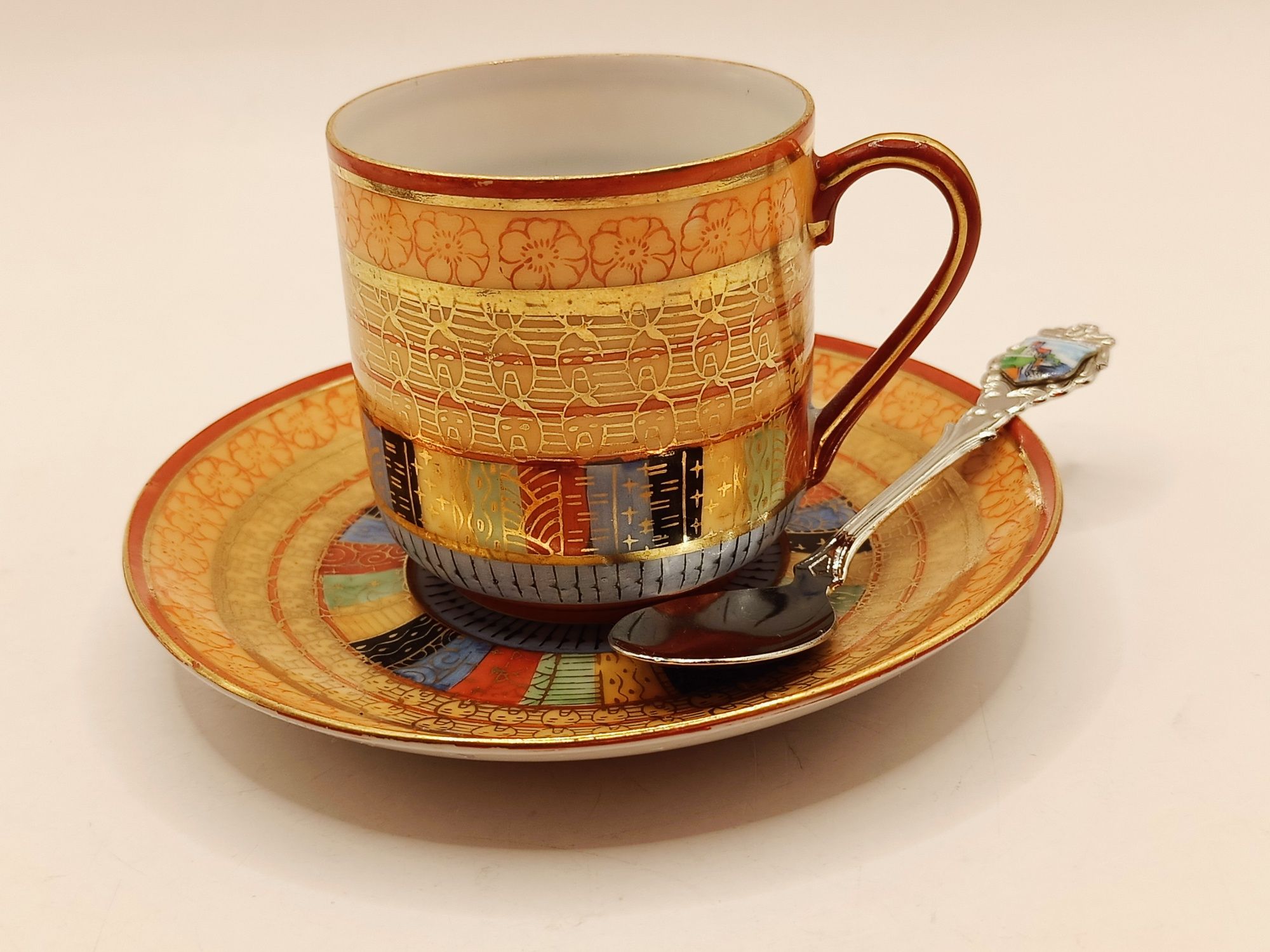 Przepiękna porcelana filiżanka i spodek do tego łyżeczka