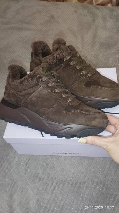 Ботинки, Зимові кросівки lonza  38р 24,5 см. Чорна п'ятниця
