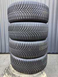 205/45/17 Goodyear Vector 4 Seasons komplet