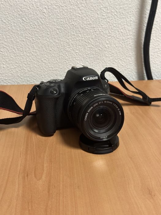 Canon 200D com 18-55mm kit lens