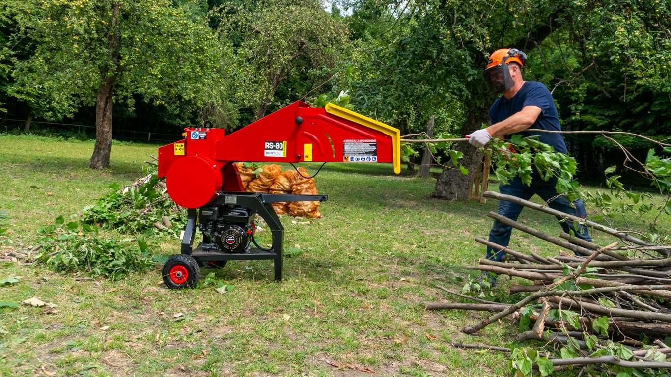 Rozdrabniacz do gałęzi ogrodowy spalinowy RS80 REMET 6 KM 6 Nożowy