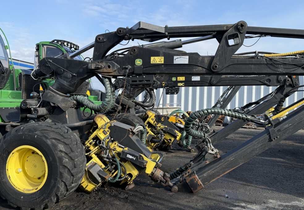 Harvester Maszyna leśna do ścinki drzew DREWNA John Deere 1270G Raty