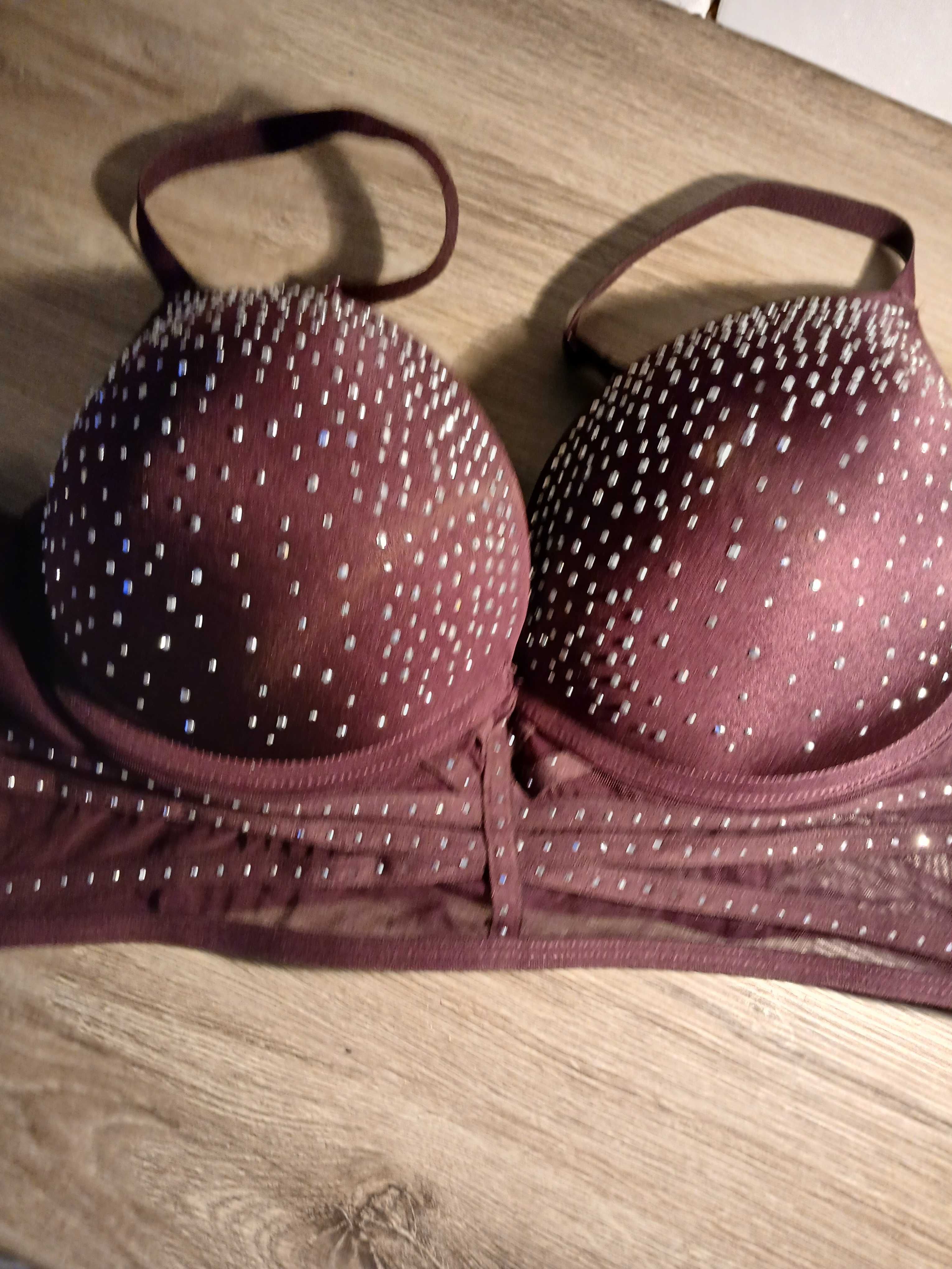 biustonosz 85B push up Censaored
