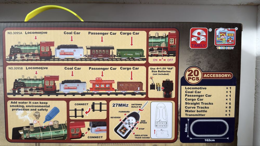 Залізниця з потягом на радіокеруванні з димом