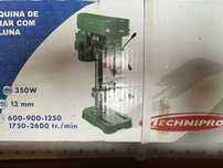 Maquina de furar com coluna