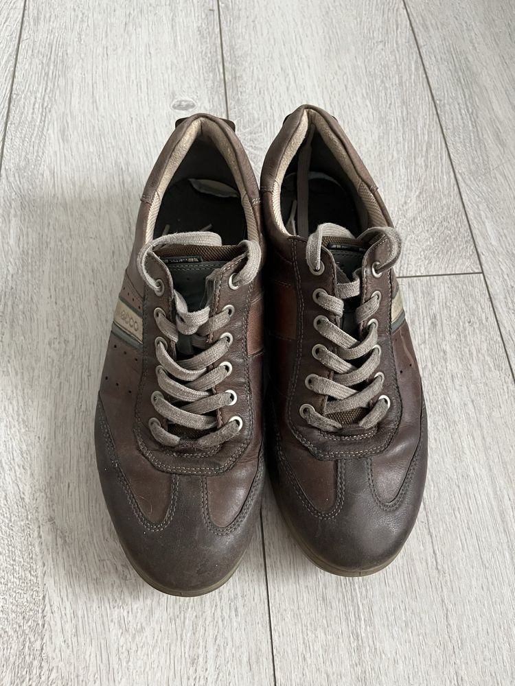 Brazowe męskie buty marki Ecco rozmiar 44 wkładka 28cm