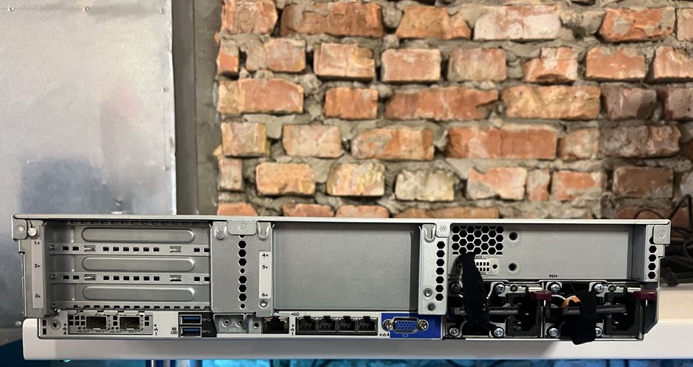 Сервер HP ProLiant DL380 Gen9 Xeon E5 2640 v4