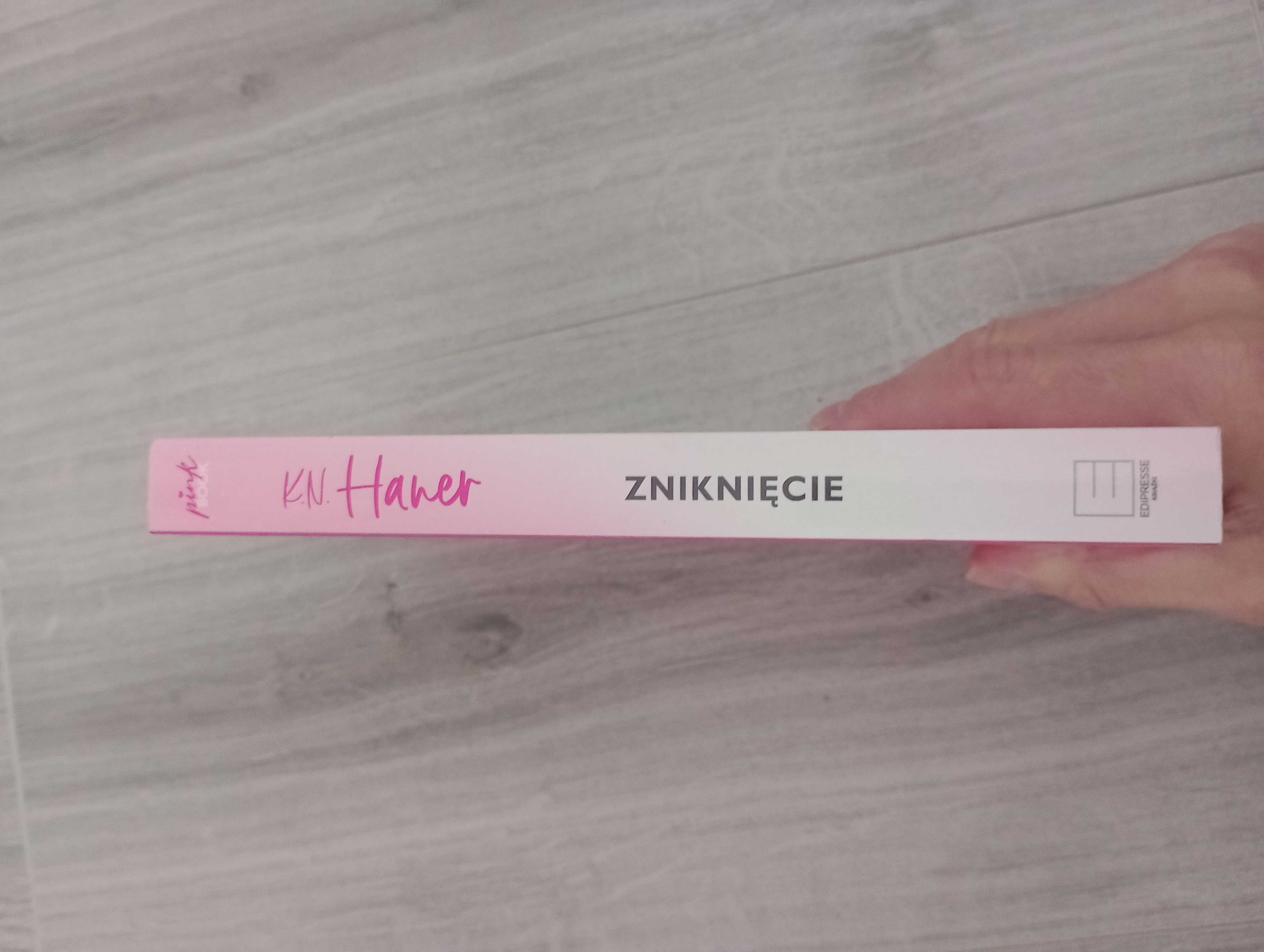 K. N. Haner - ,,Zniknięcie"