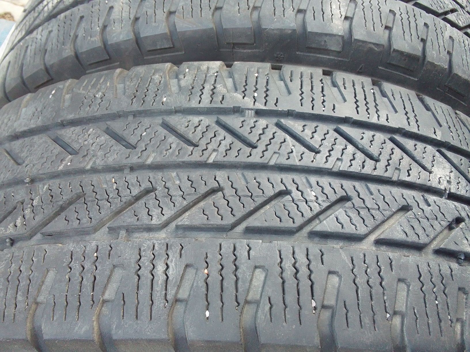 2 Opony zimowe 215/65r16C FULDA 2022r
