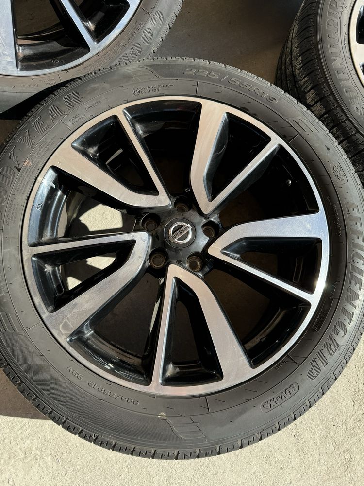 Nissan Rogue X- Trail T32 Диски з резиною GoodYear 225/55 R19 РАЗБОРКА