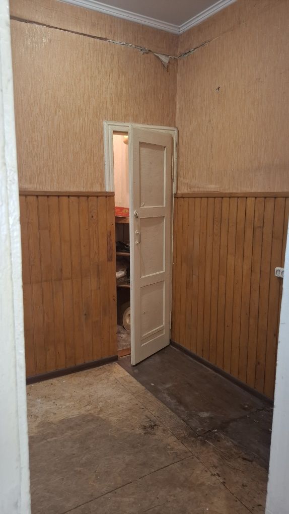 1 кімнатна в центрі з котлом