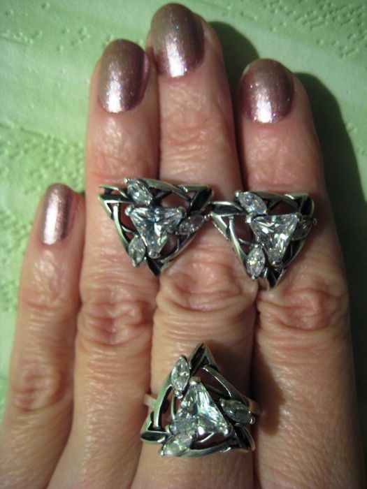 Комплект серебро 925, кольцо и серьги