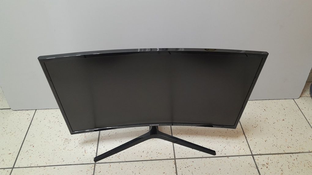 Монітор Samsung Curved C27F396F