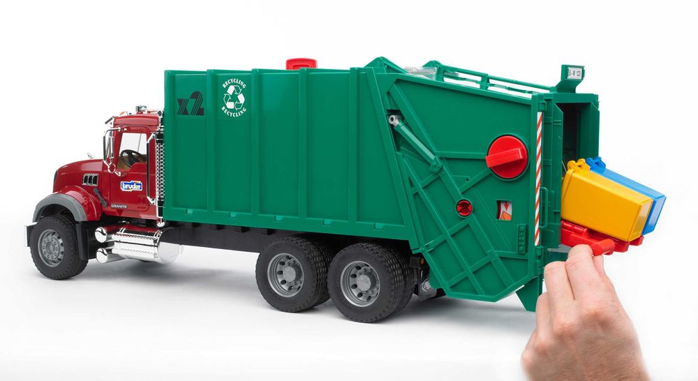 Сміттєвоз Mack Granite від Bruder ( Брудер) 02812