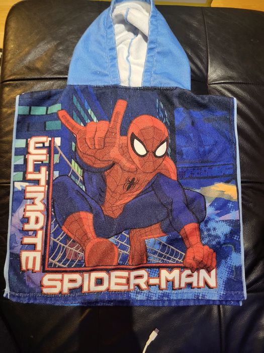 Ręcznik kompielowy z kapturem 2-4 lata