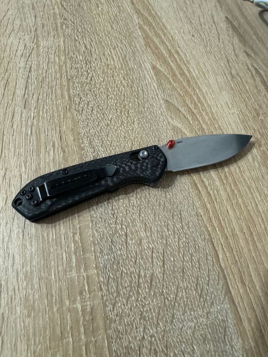 Benchmade ніж карбон