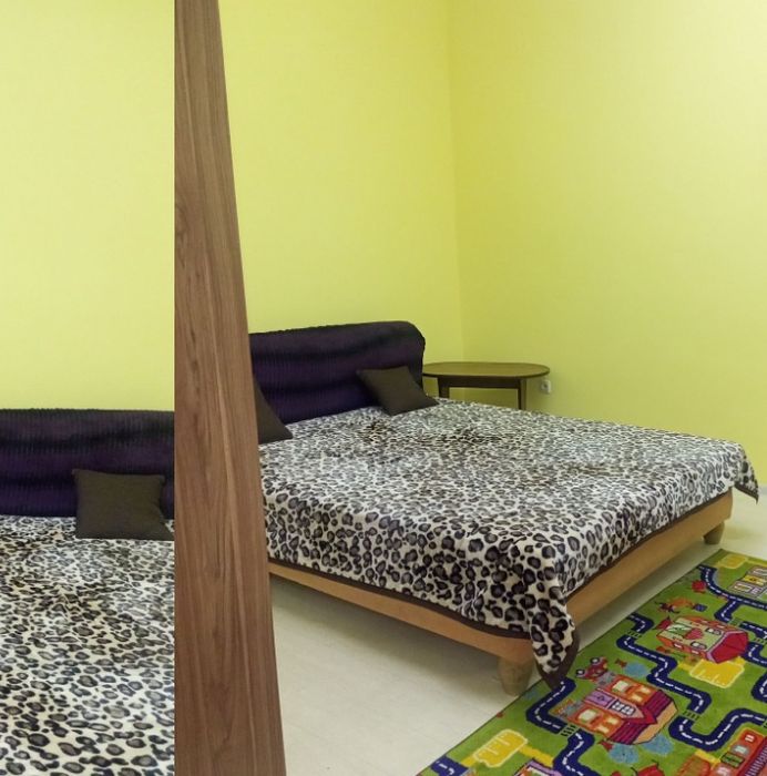 Здається частина будинку центрі