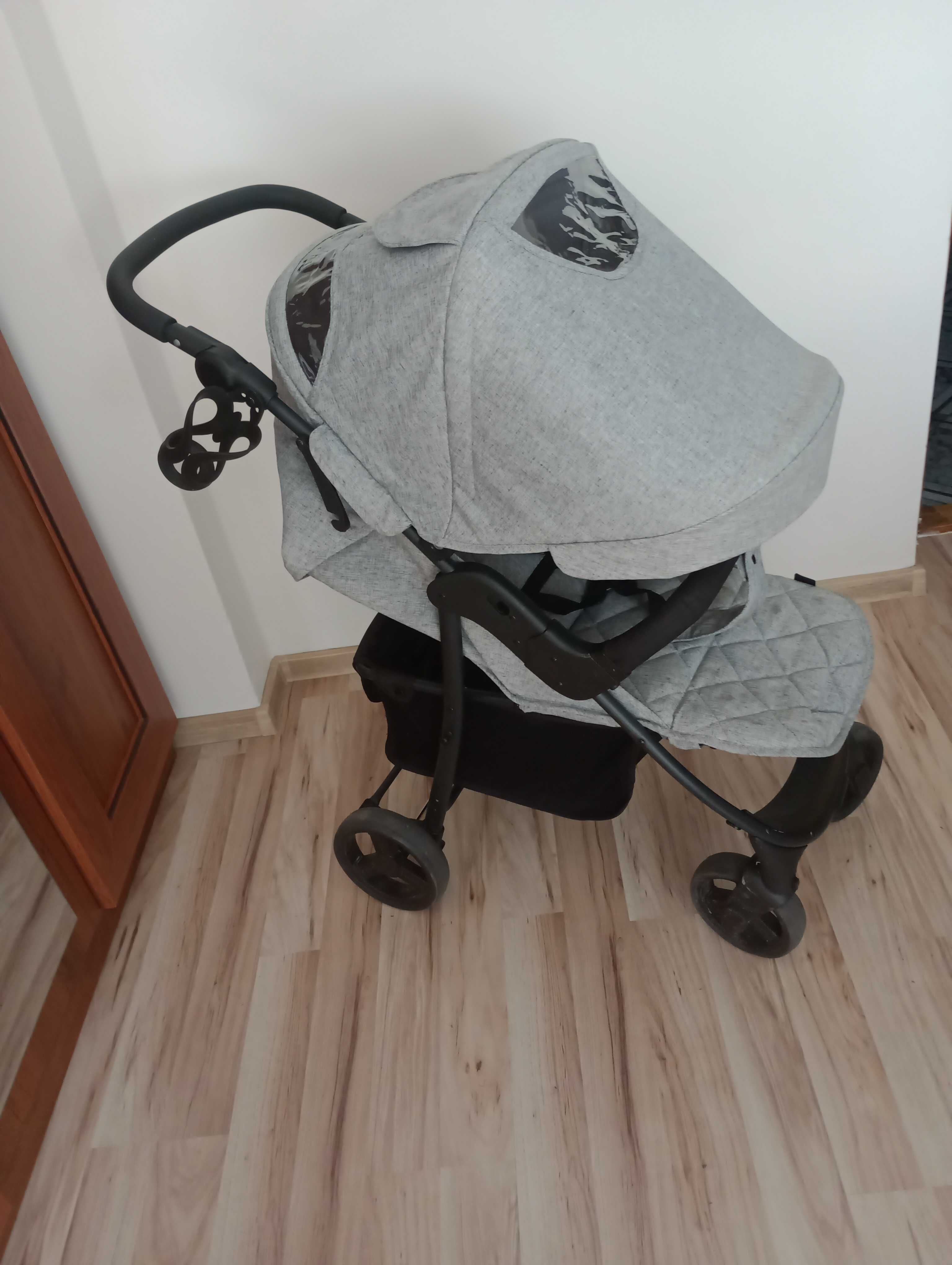 Wózek  dziecięcy spacerowy