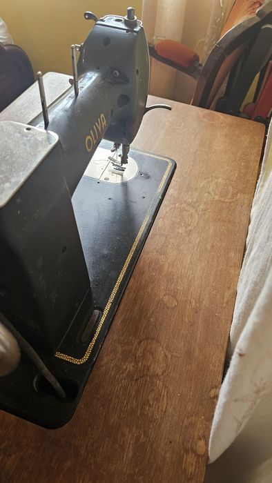 Maquina de costura Olivia