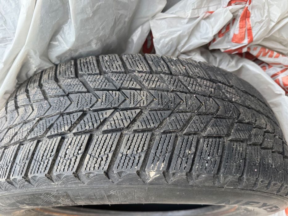 Зимові шини Nexen winguard ice plus 195/65 r15