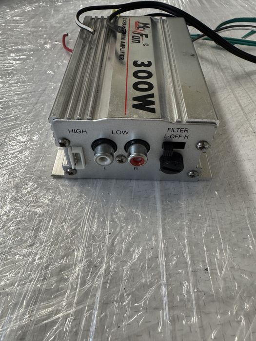 Усілок, усилитель звуку, звук у авто, усилитель