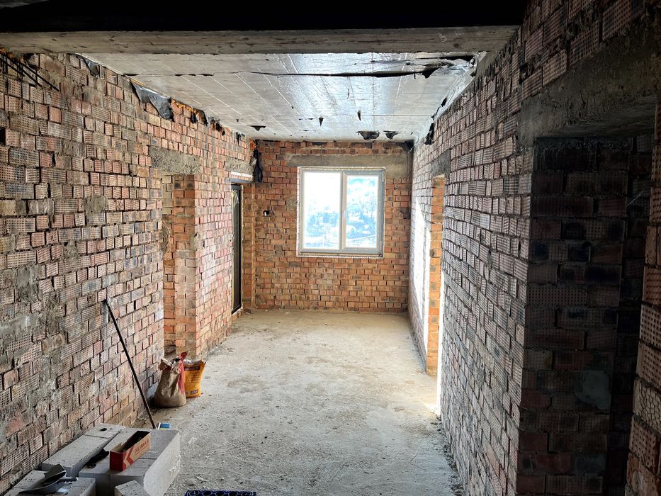 Будинок в Карпатах 180м2 + 0,2га + 20 км до Коломиї