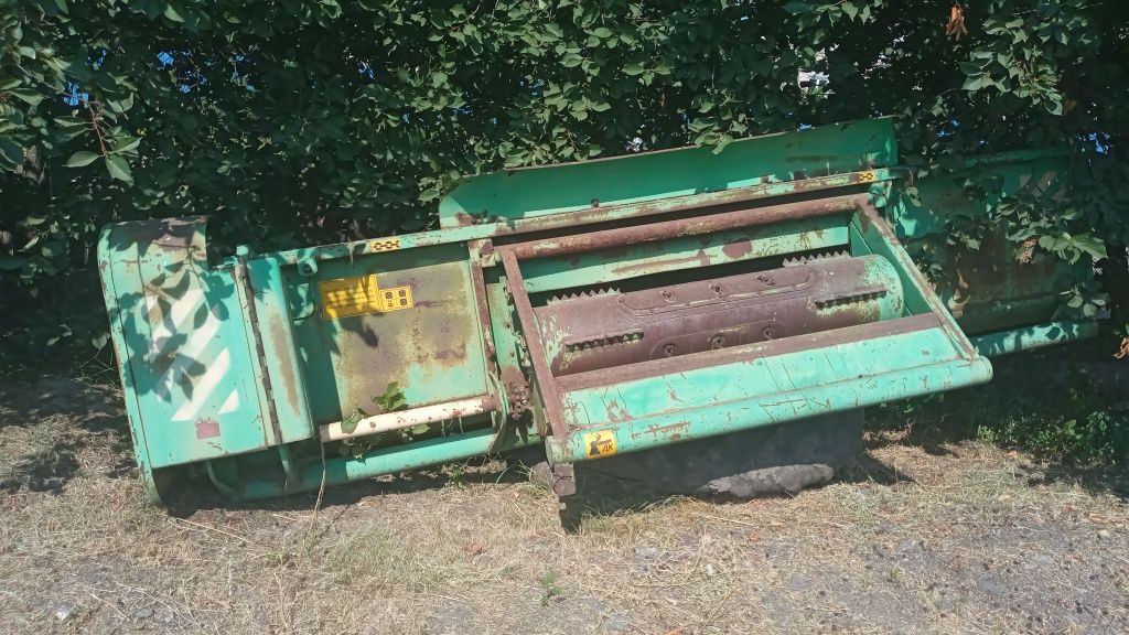 Комбайн ДОН 1500Б
