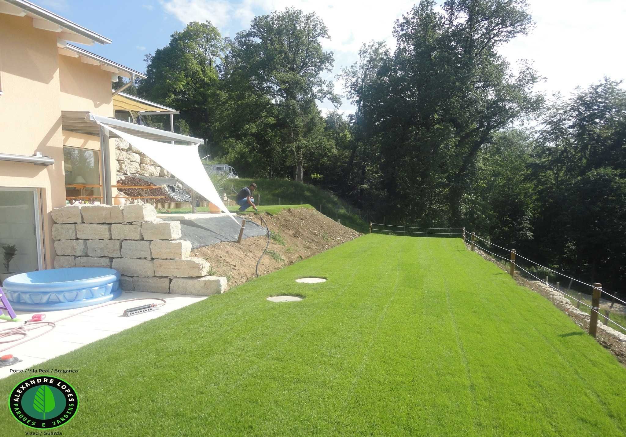 Realizamos jardins ao m2