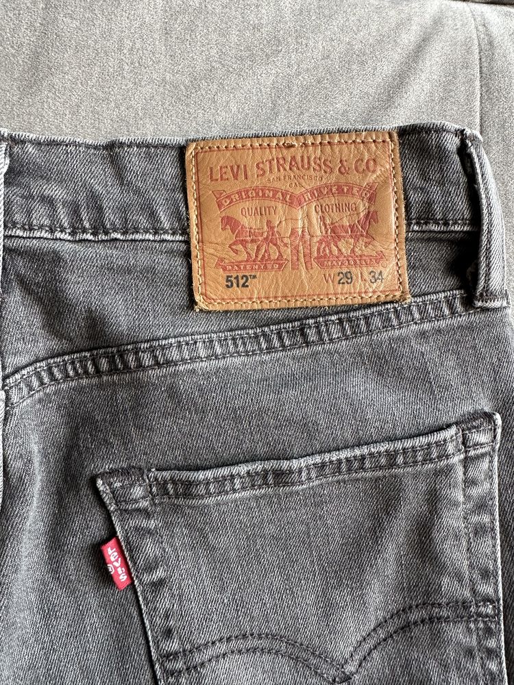 Джинси Levi’s