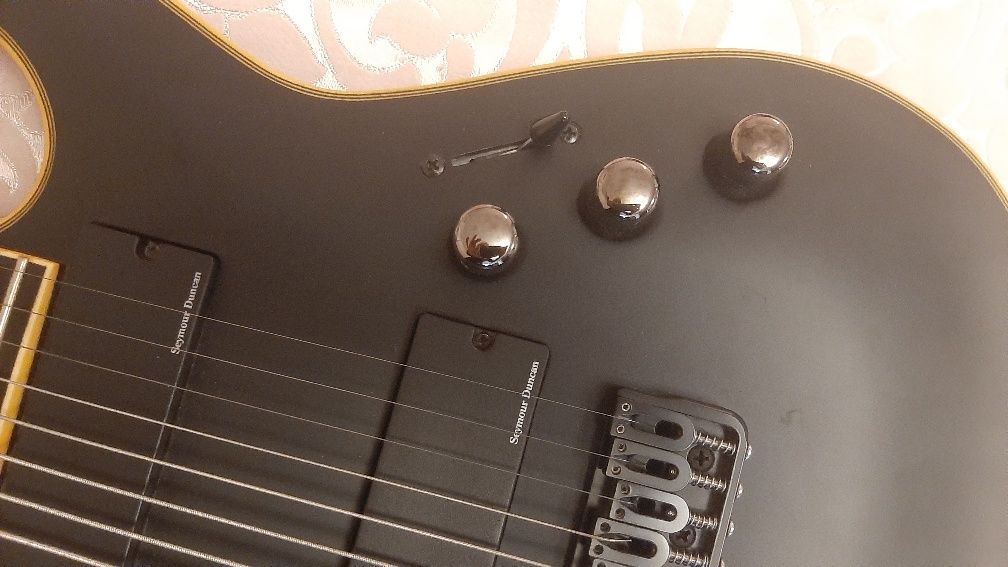 8-миструнная электрогитара Schecter Blackjack ATX C-8 Schecter Blackja