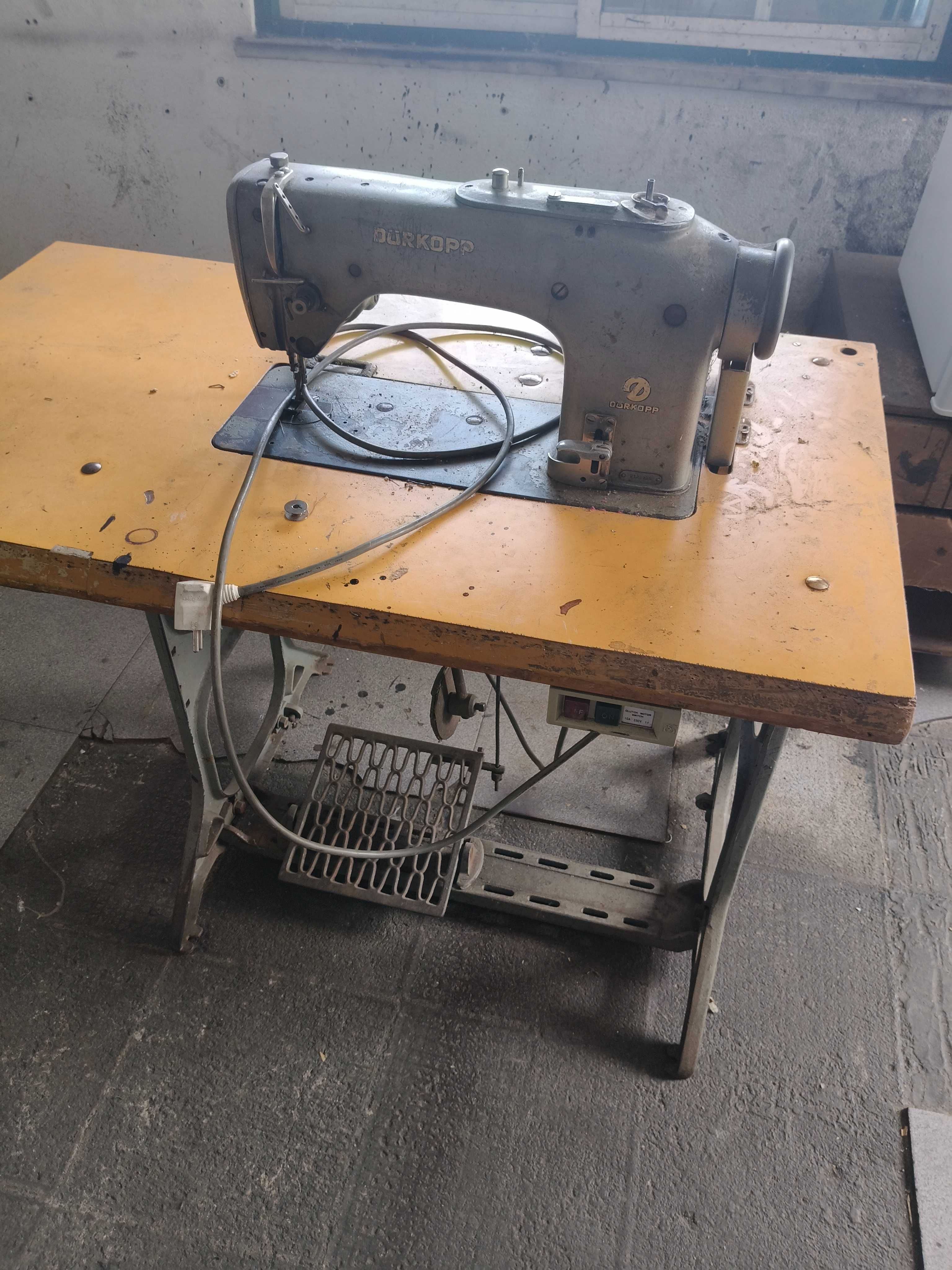Máquina de costura