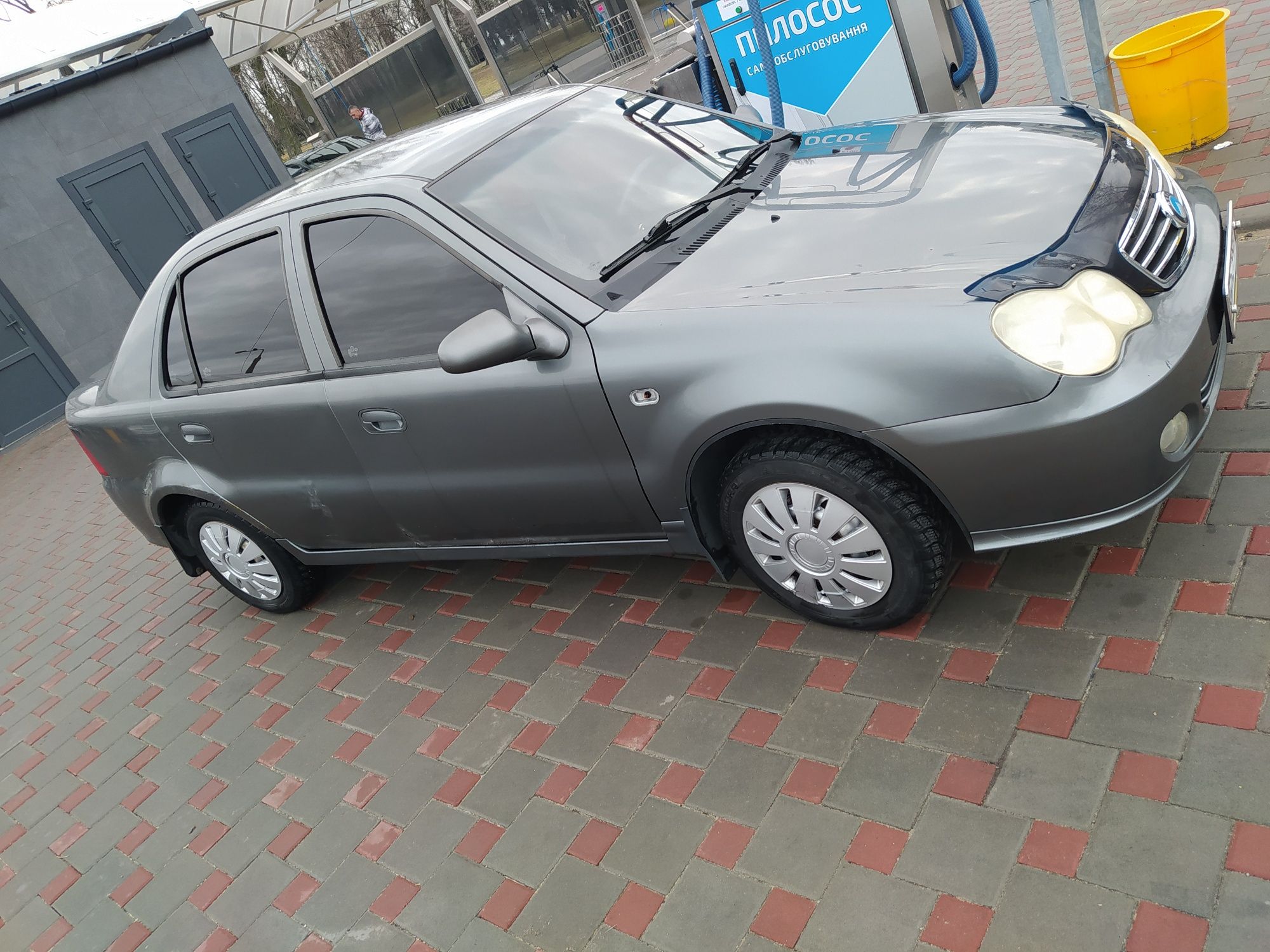 Продам  или обмен на дачу Geely MR 2011