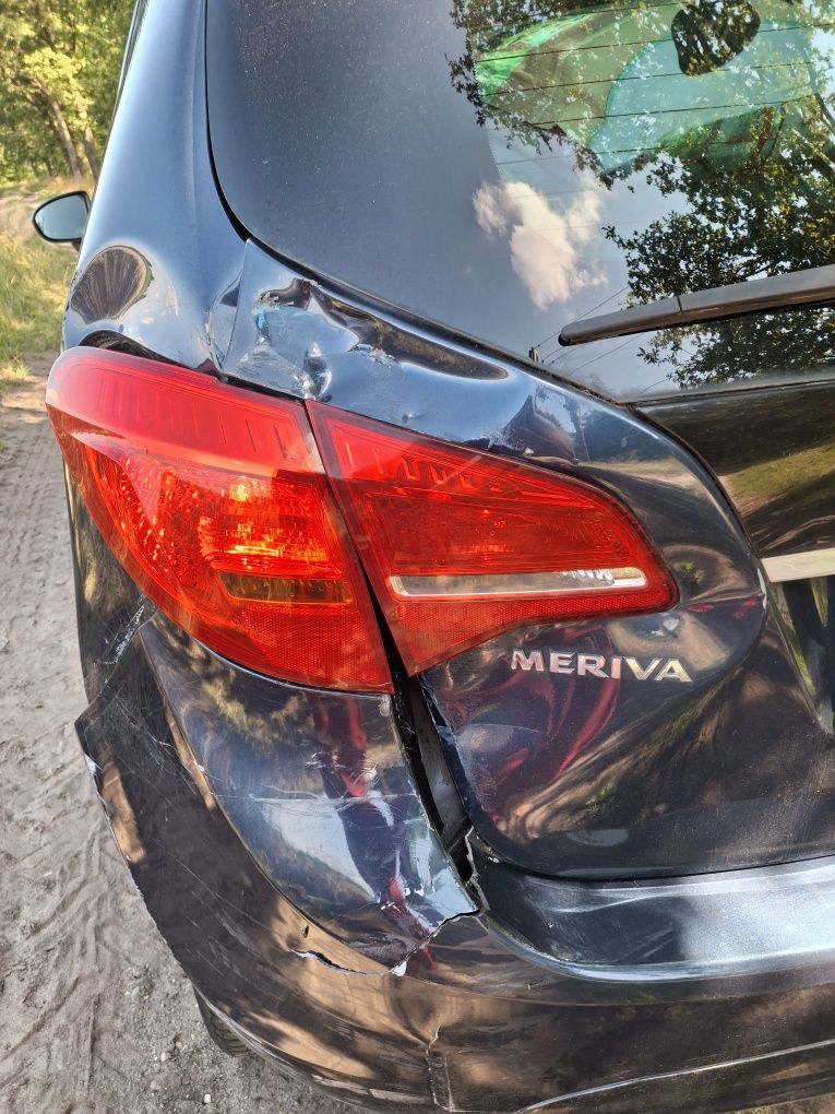 Sprzedam Opel Meriva 1,4 ben 2012r