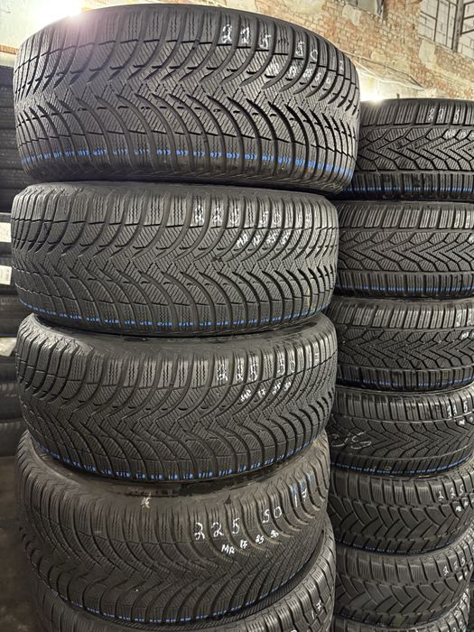 Продам шини 225 50 17 зима шиномонтаж правка диска
