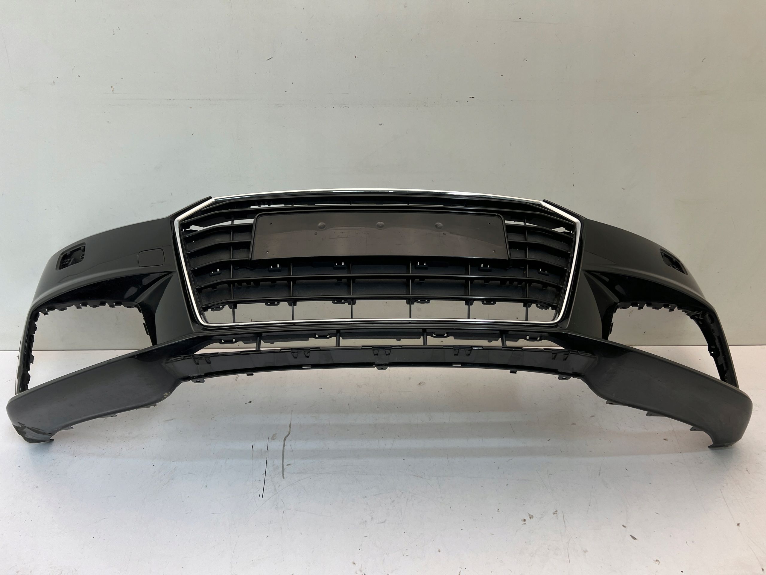 Audi TT Iii 8S s line Zderzak Przedni przód Atrapa pod Spryskiwacze…